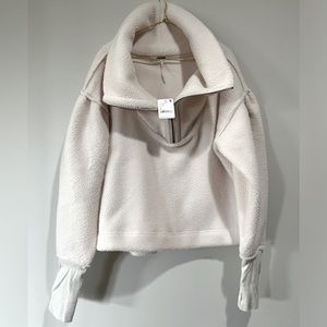 Free People Poppy Pullover sweatshirt *NWT*